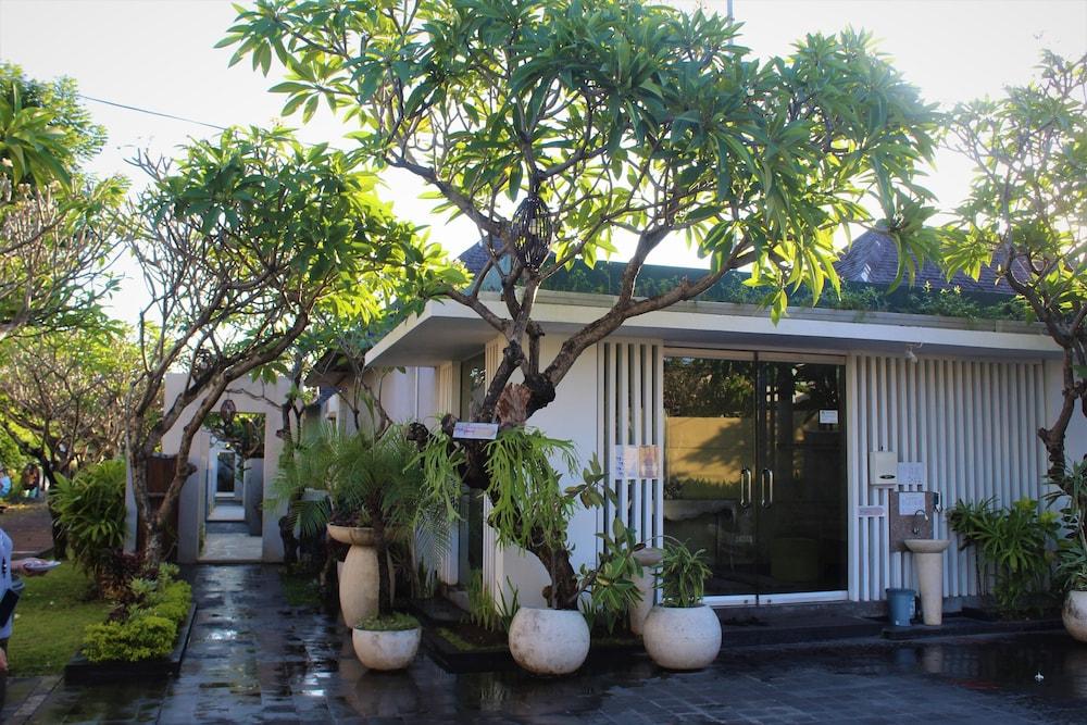 Kamuela Villas Seminyak Exterior foto